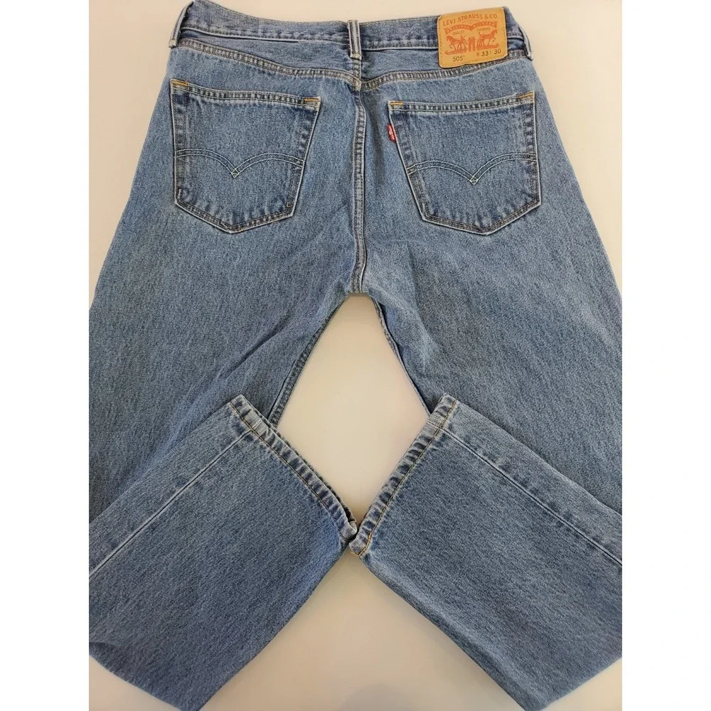 Levis levis 505